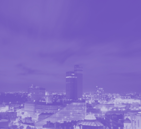 Image of the CIS Tower in Manchester at night